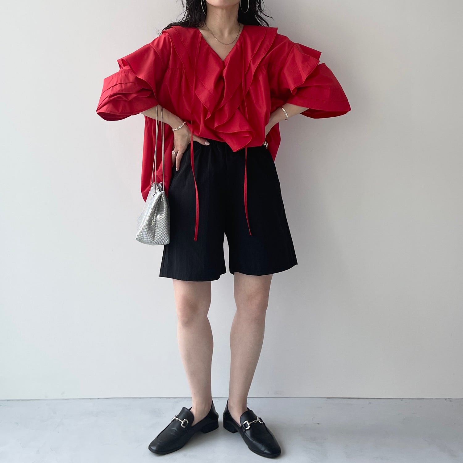 big collar frill blouse / red