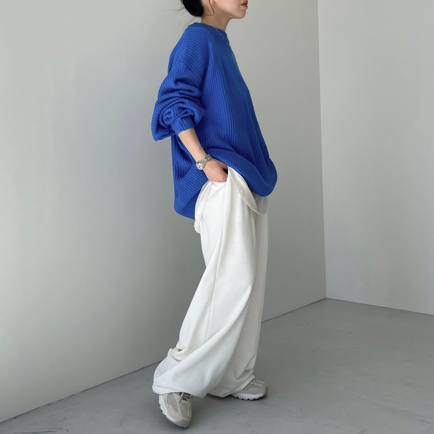 perfect silhouette super over knit / blue