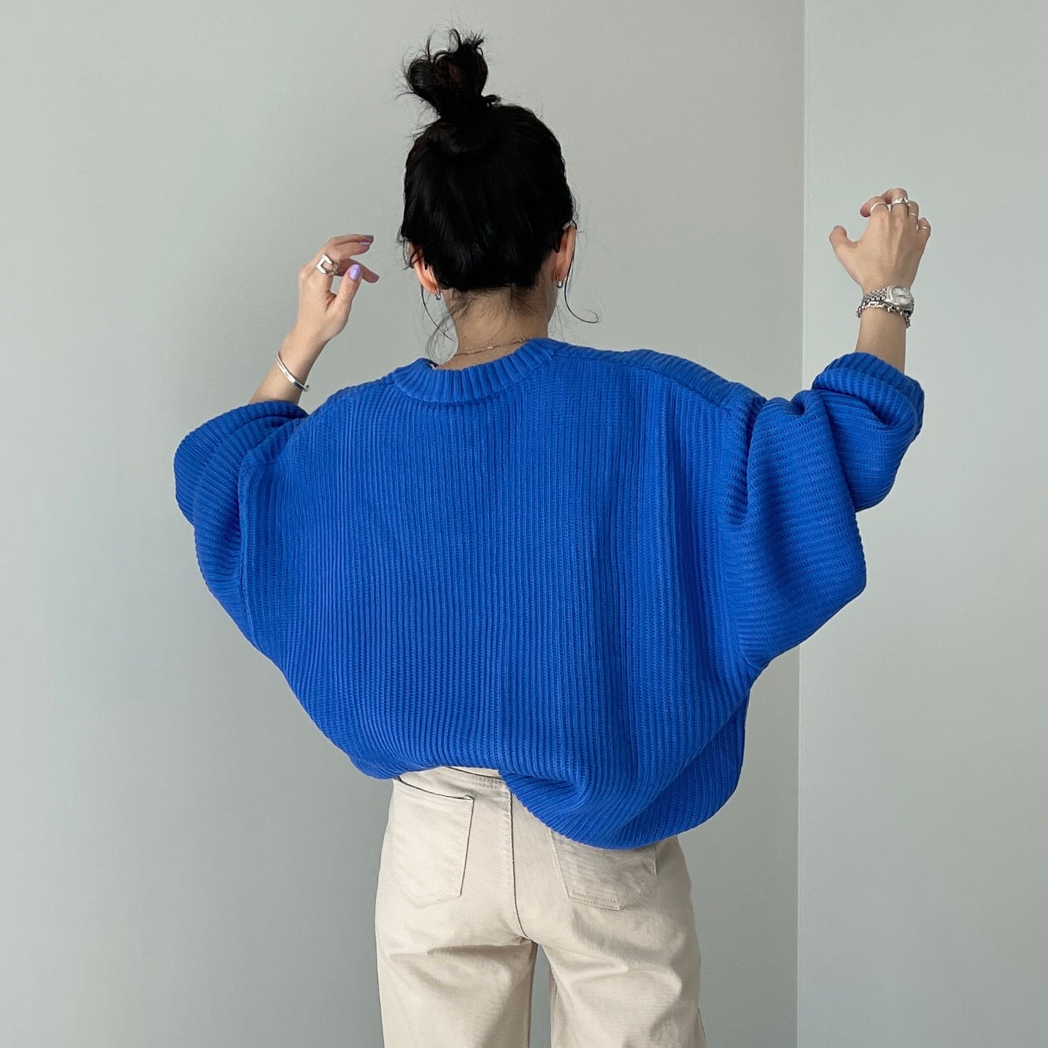 perfect silhouette super over knit / blue