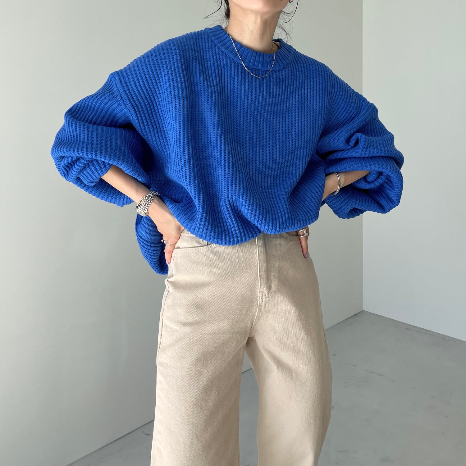 perfect silhouette super over knit / blue