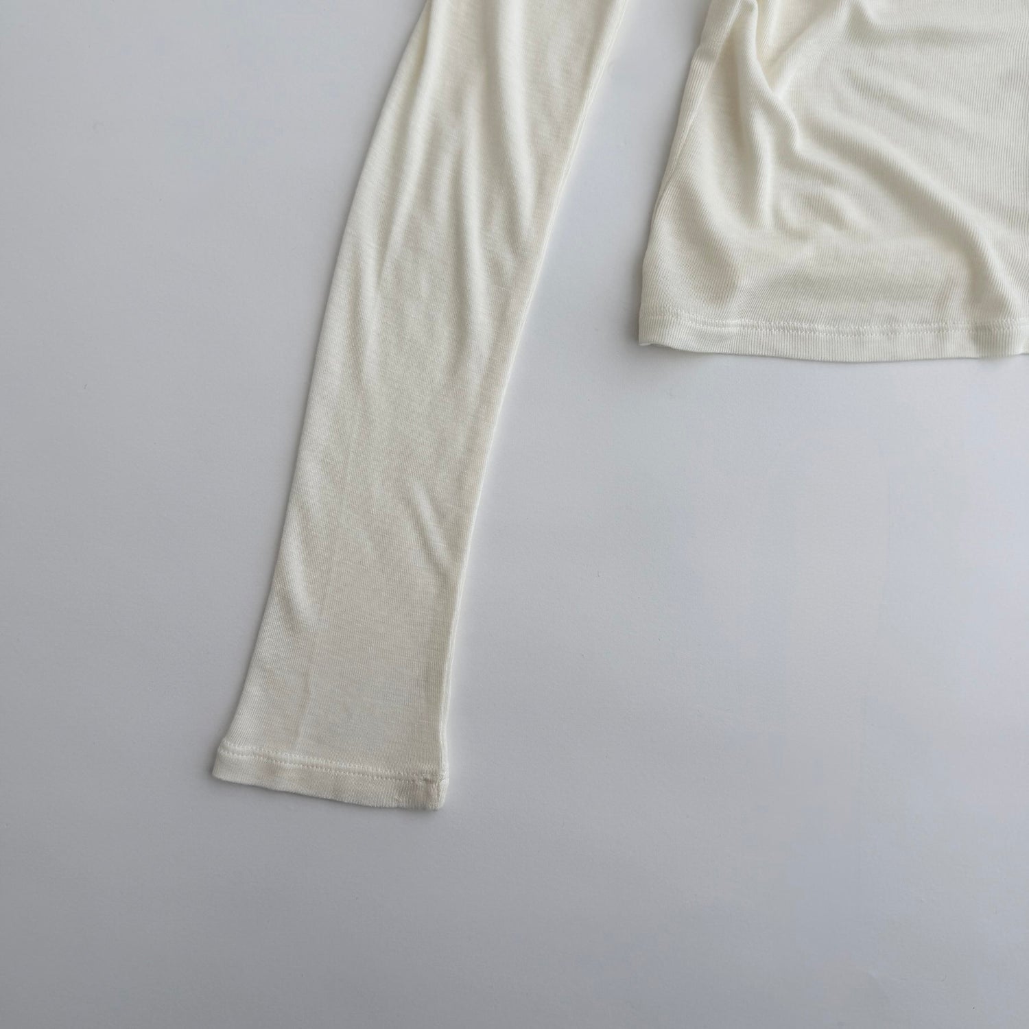 whisper hoodie cardigan / ivory