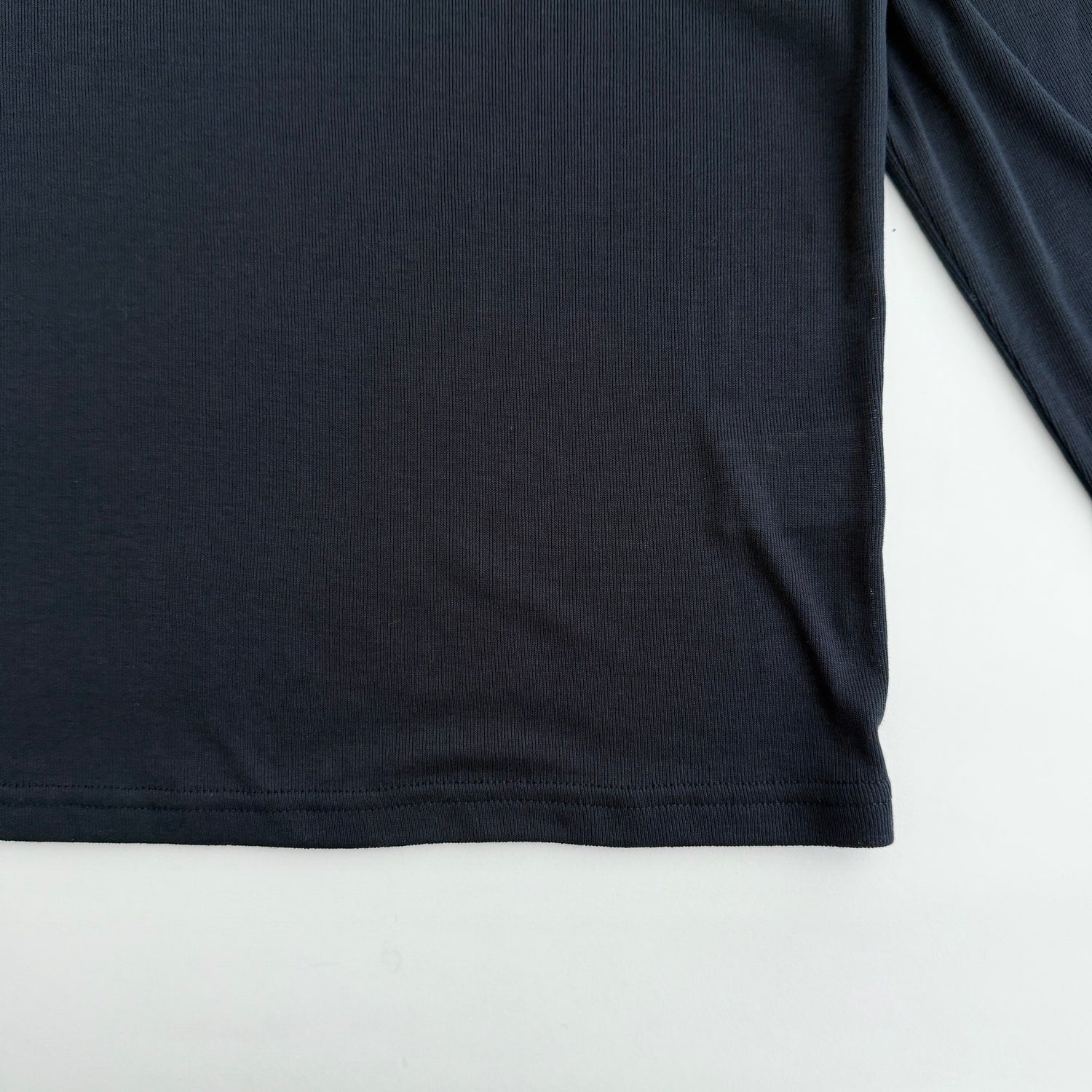 KASANE sheer tee / navy