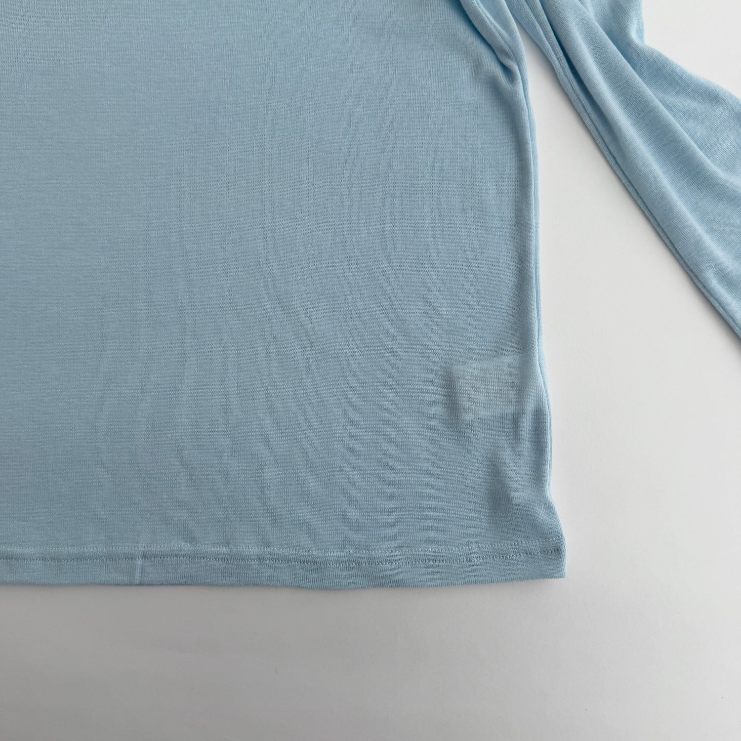 KASANE sheer tee / light blue