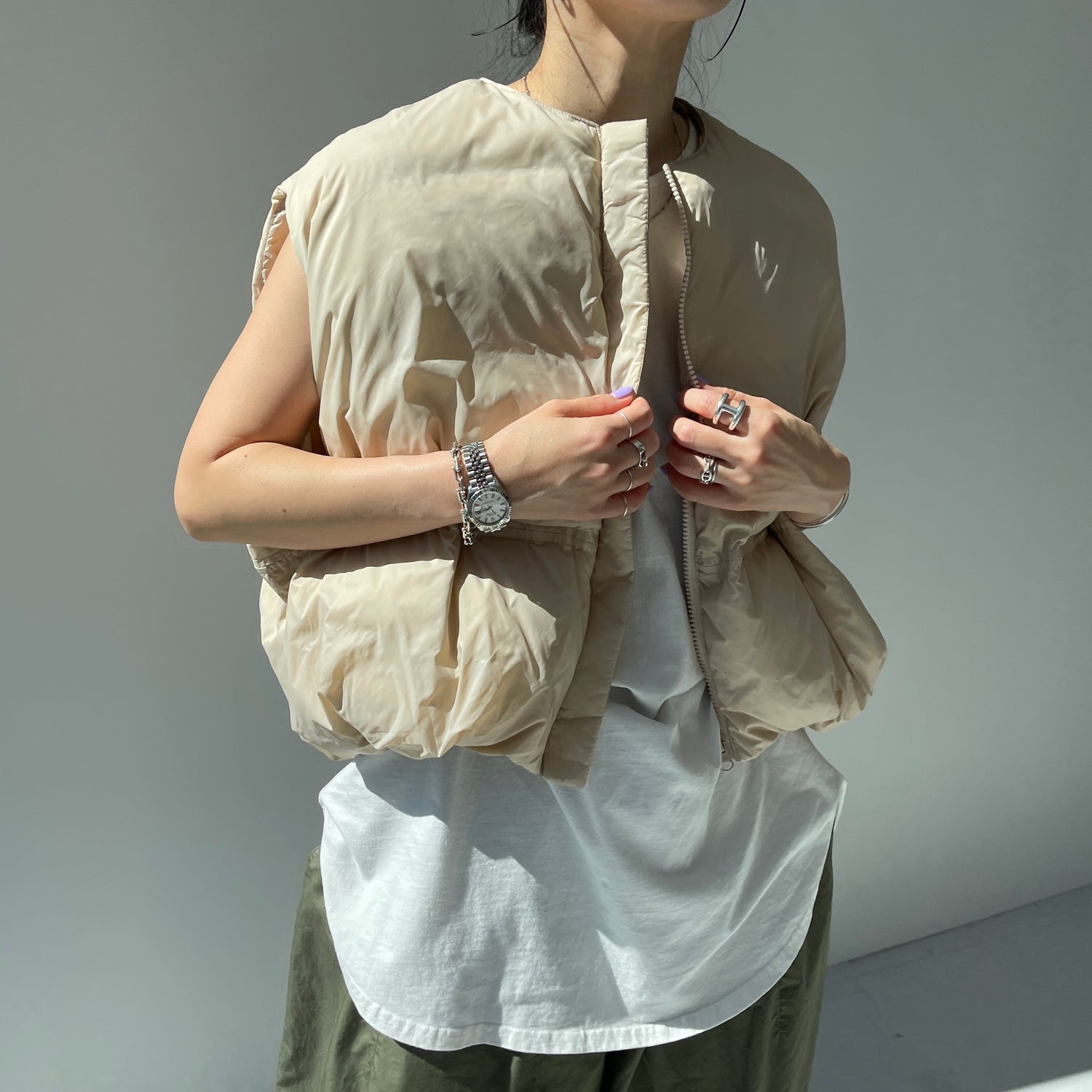 egg down vest / beige