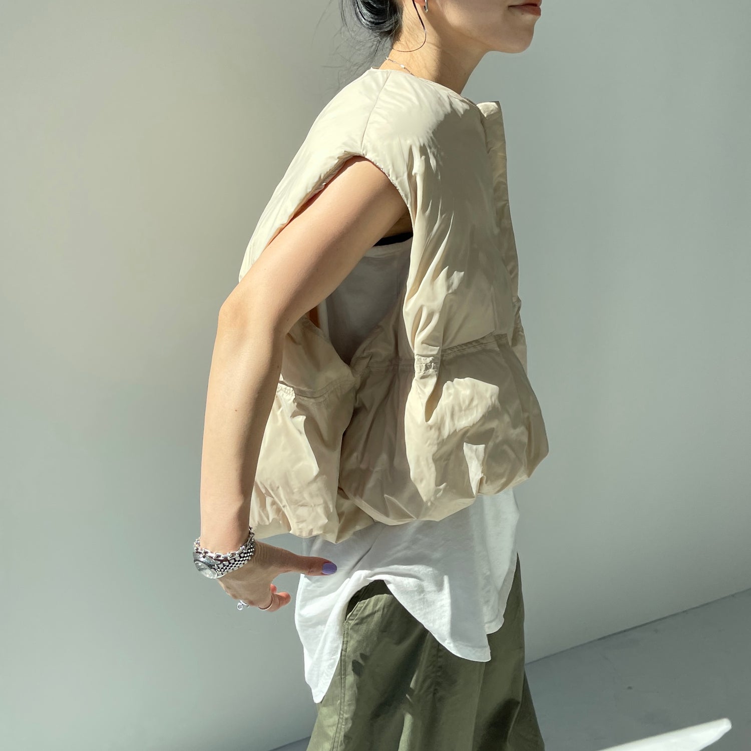 egg down vest / beige