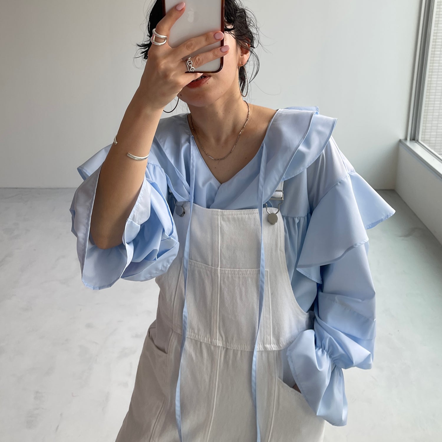 big collar frill blouse / light blue