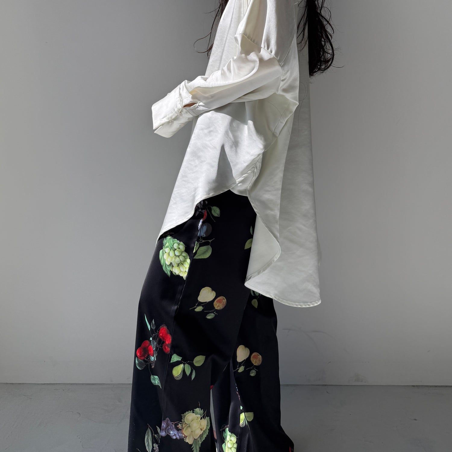 over size no collar mannish satin shirt / ivory