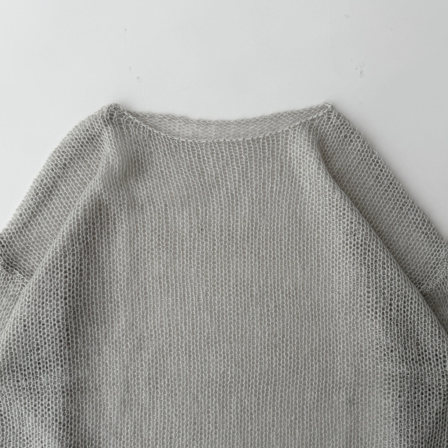 cinnamon mesh knit / light gray