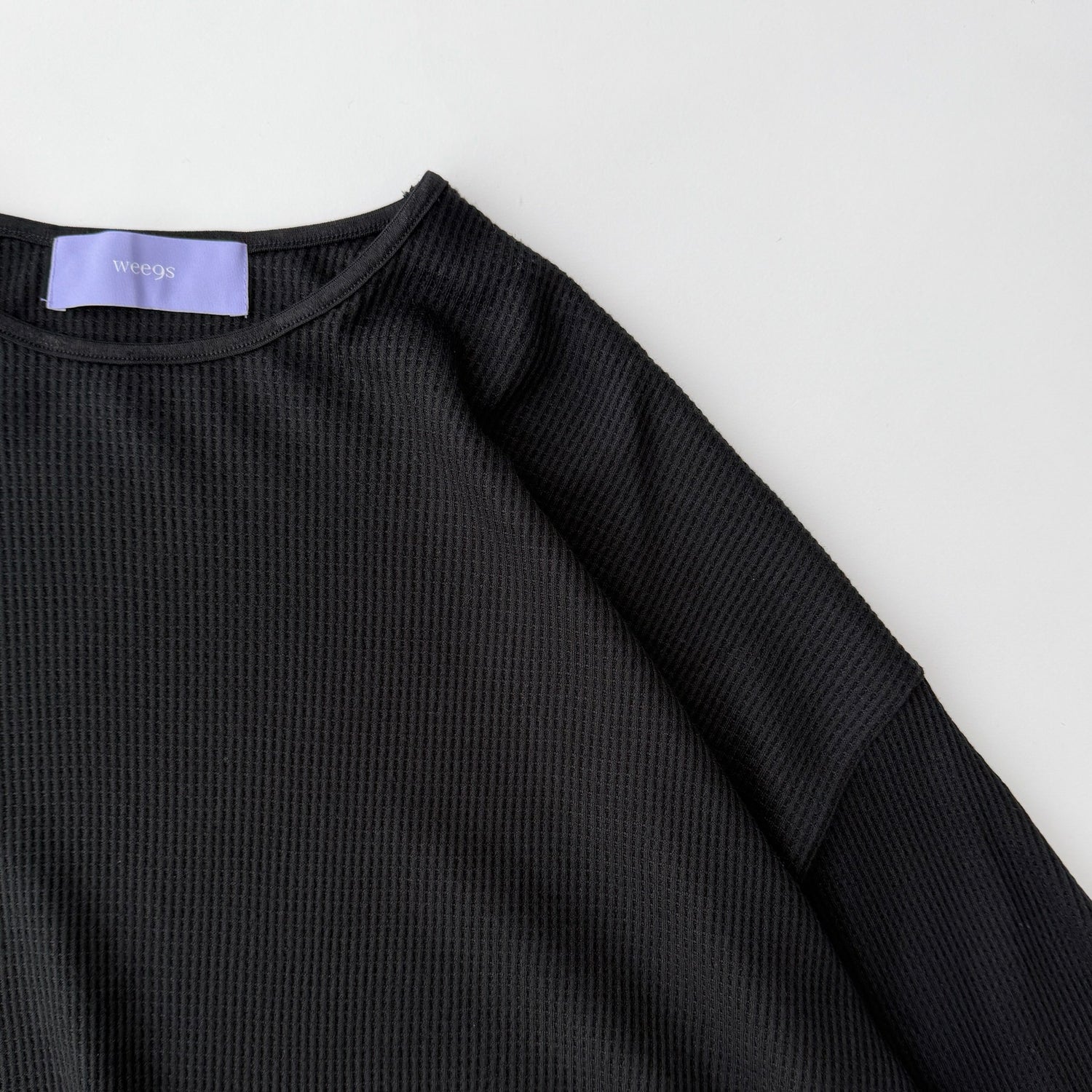 waffle sleeve long tee / black