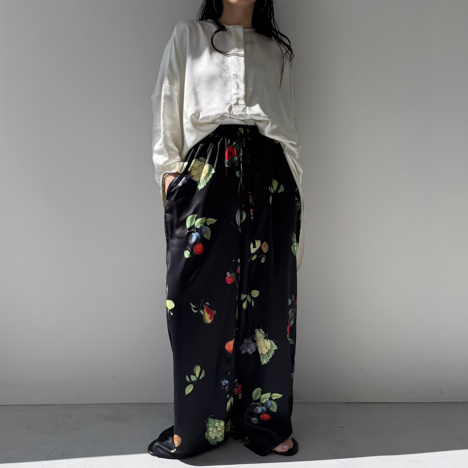 over size no collar mannish satin shirt / ivory