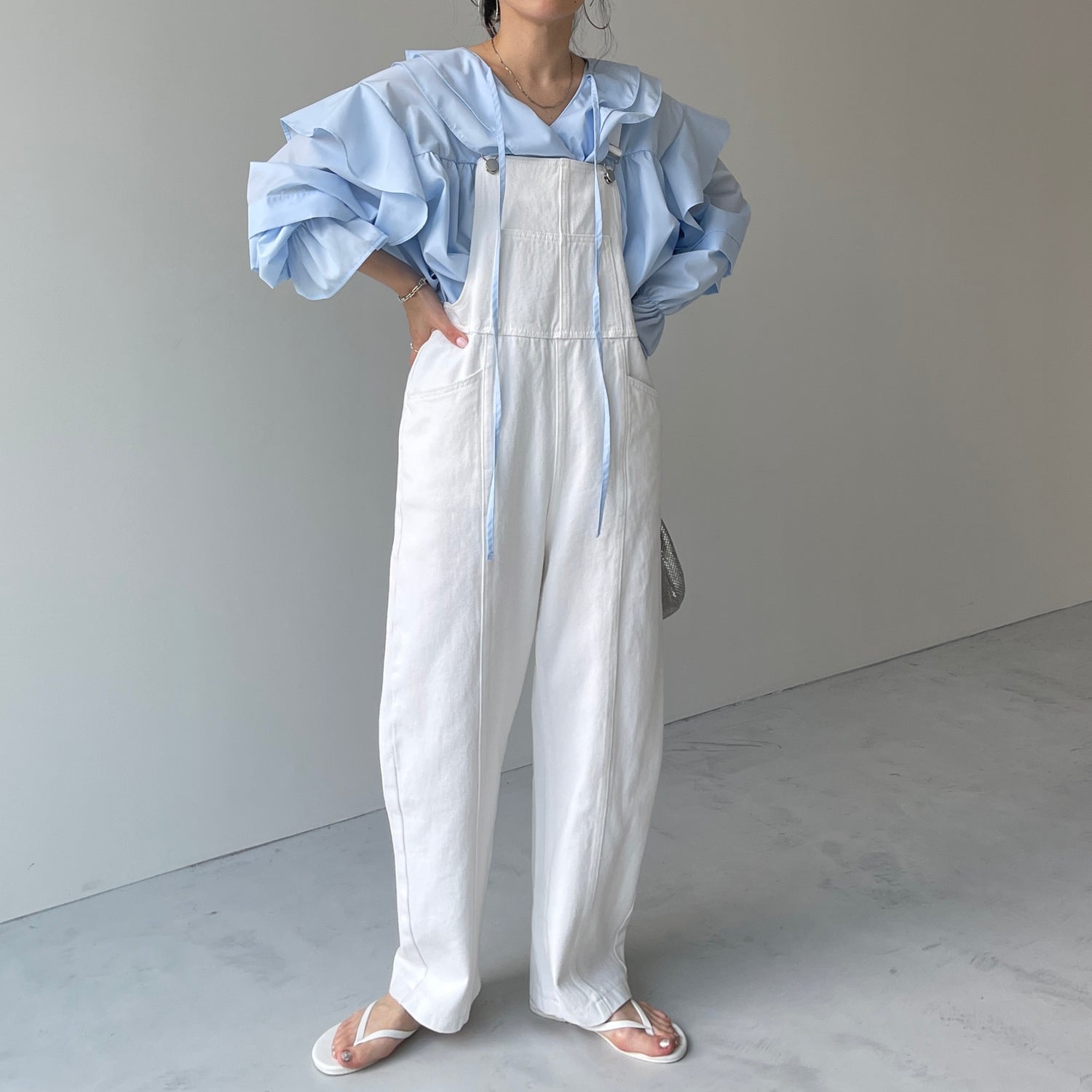 big collar frill blouse / light blue