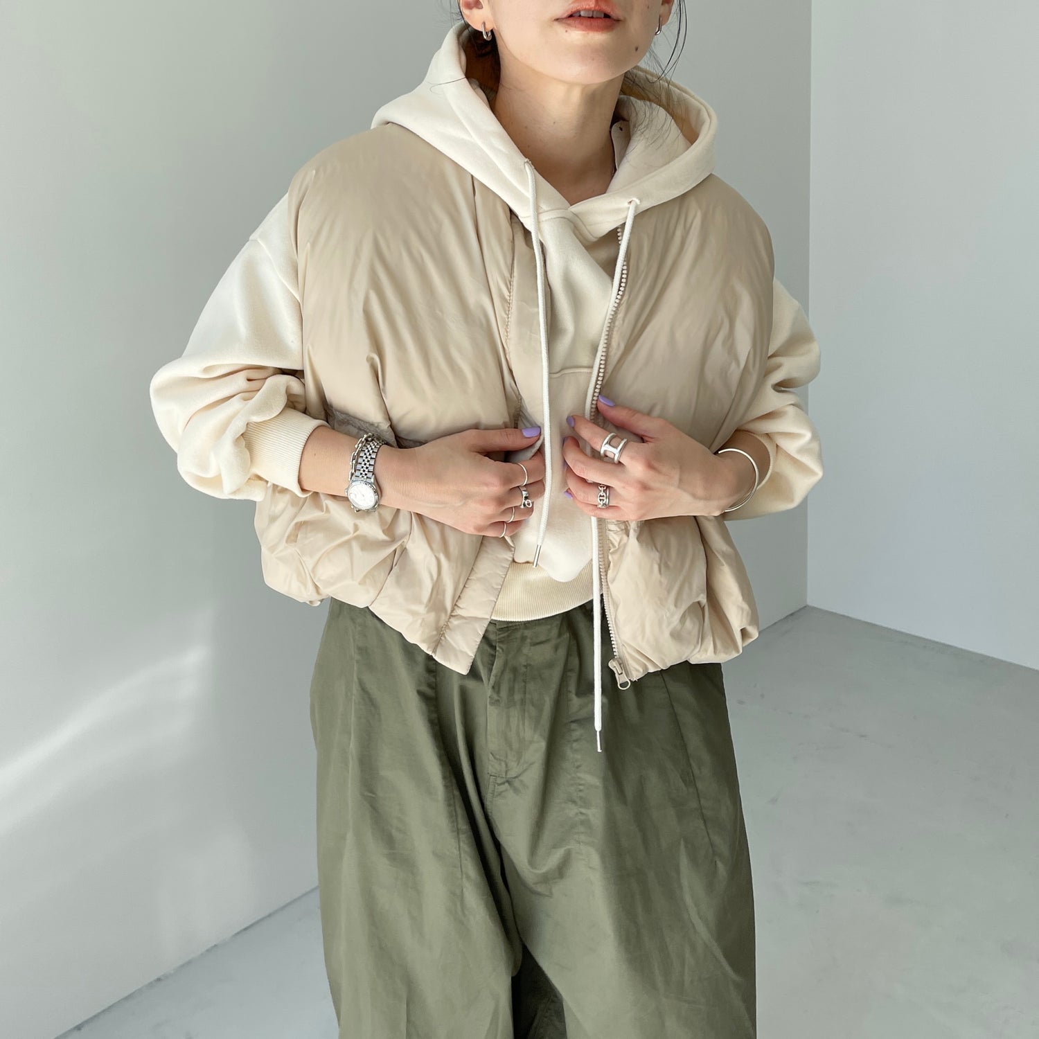 egg down vest / beige