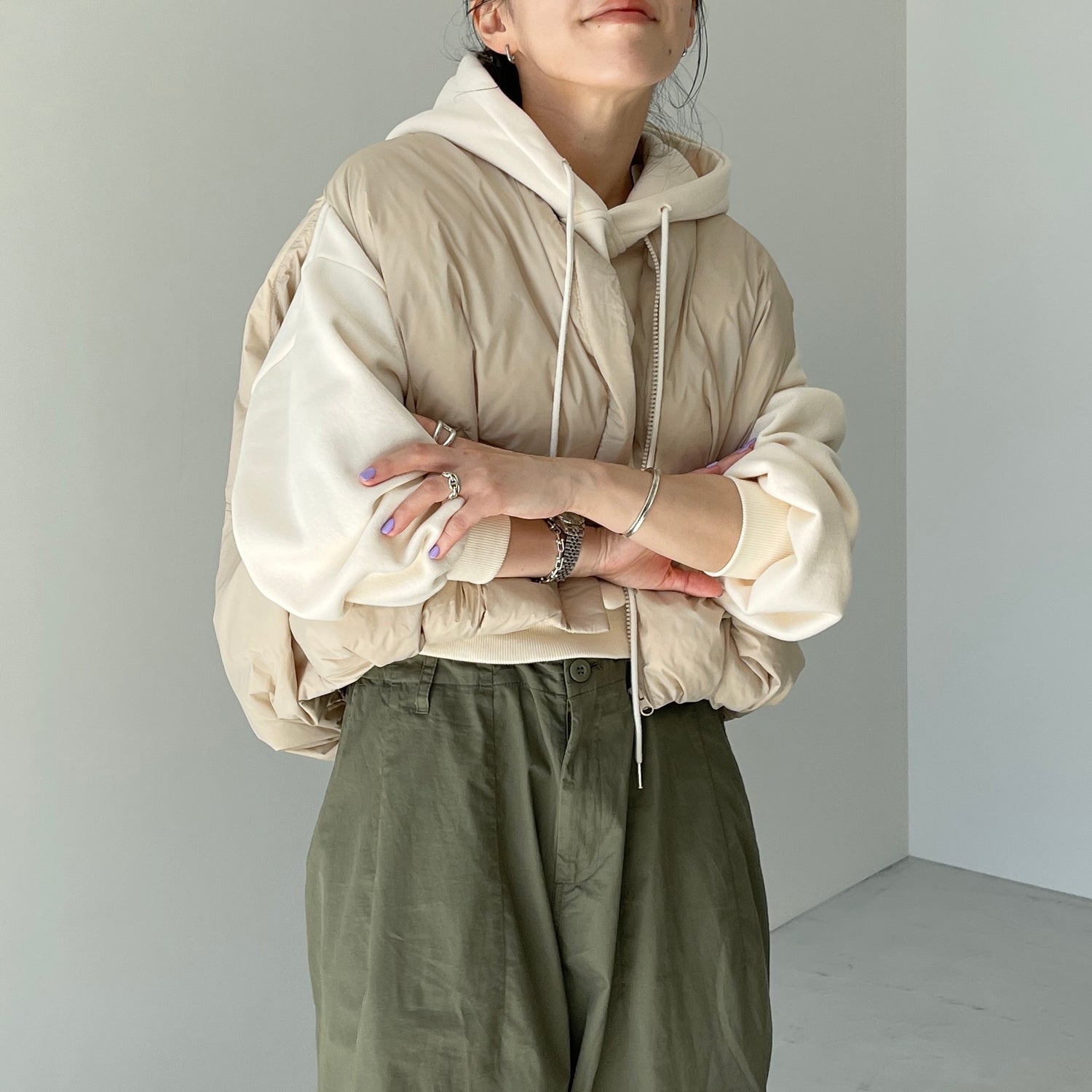 egg down vest / beige