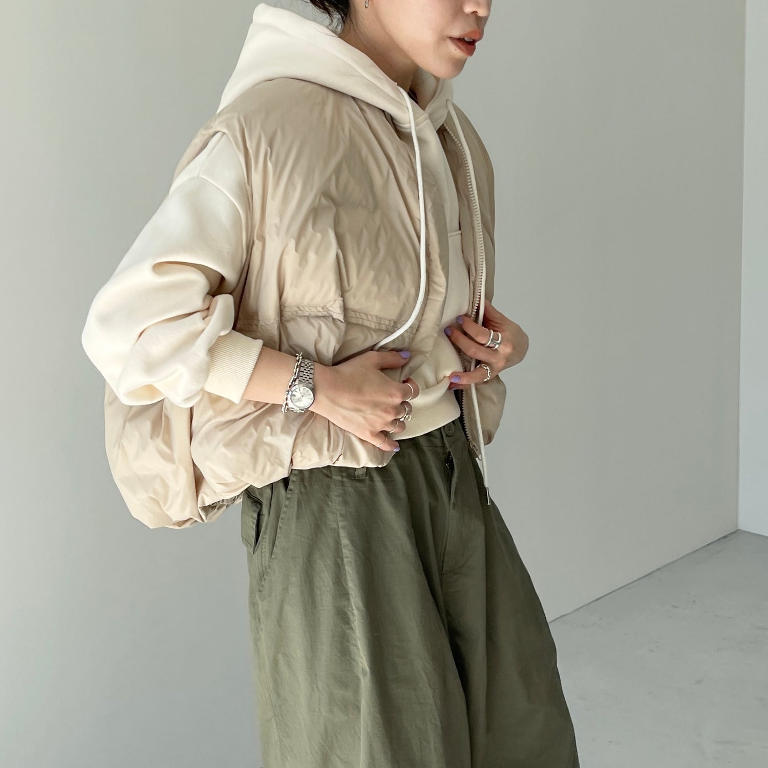 egg down vest / beige