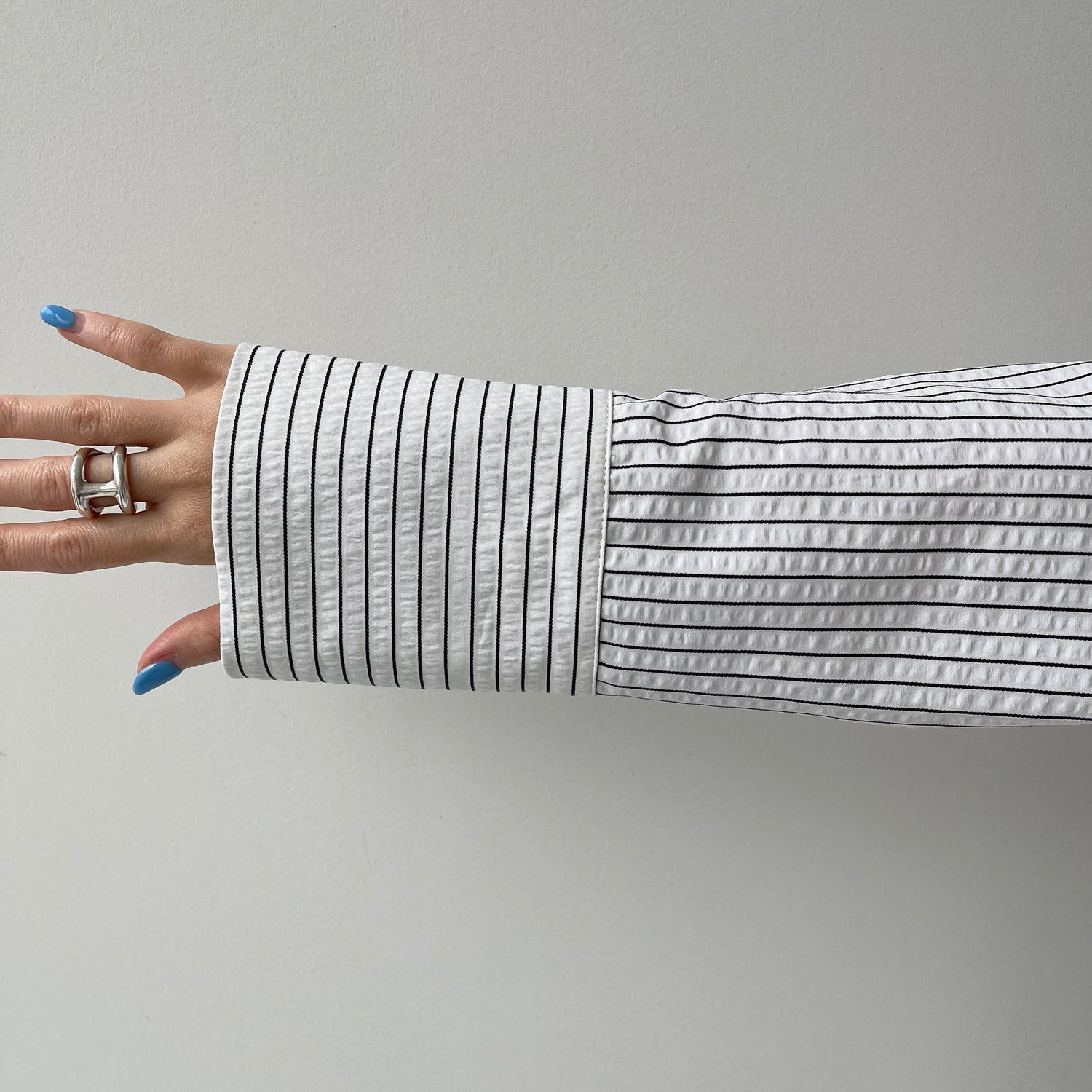 【公式サイト限定カラー】over size no collar seersucker shirt / stripe