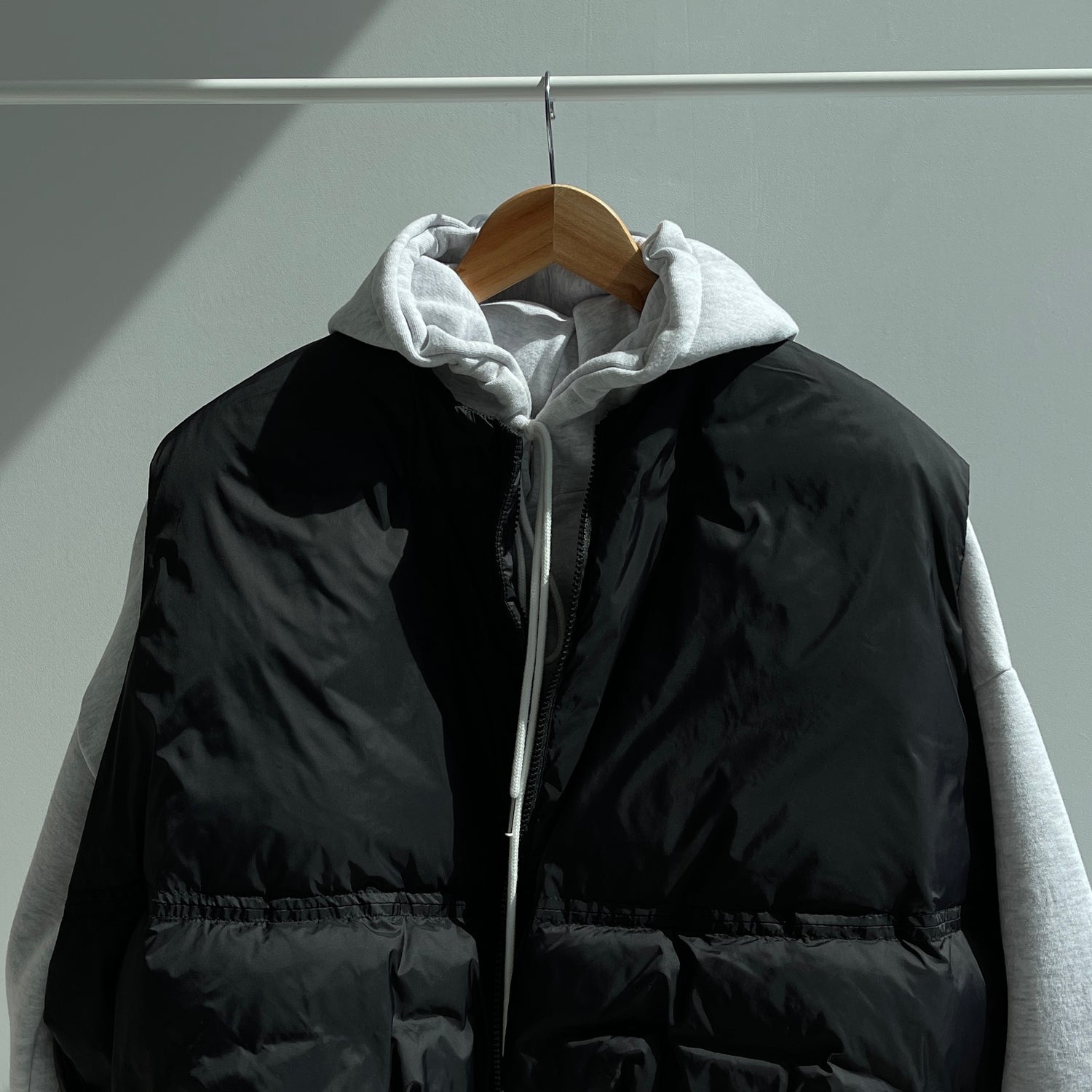 egg down vest / black