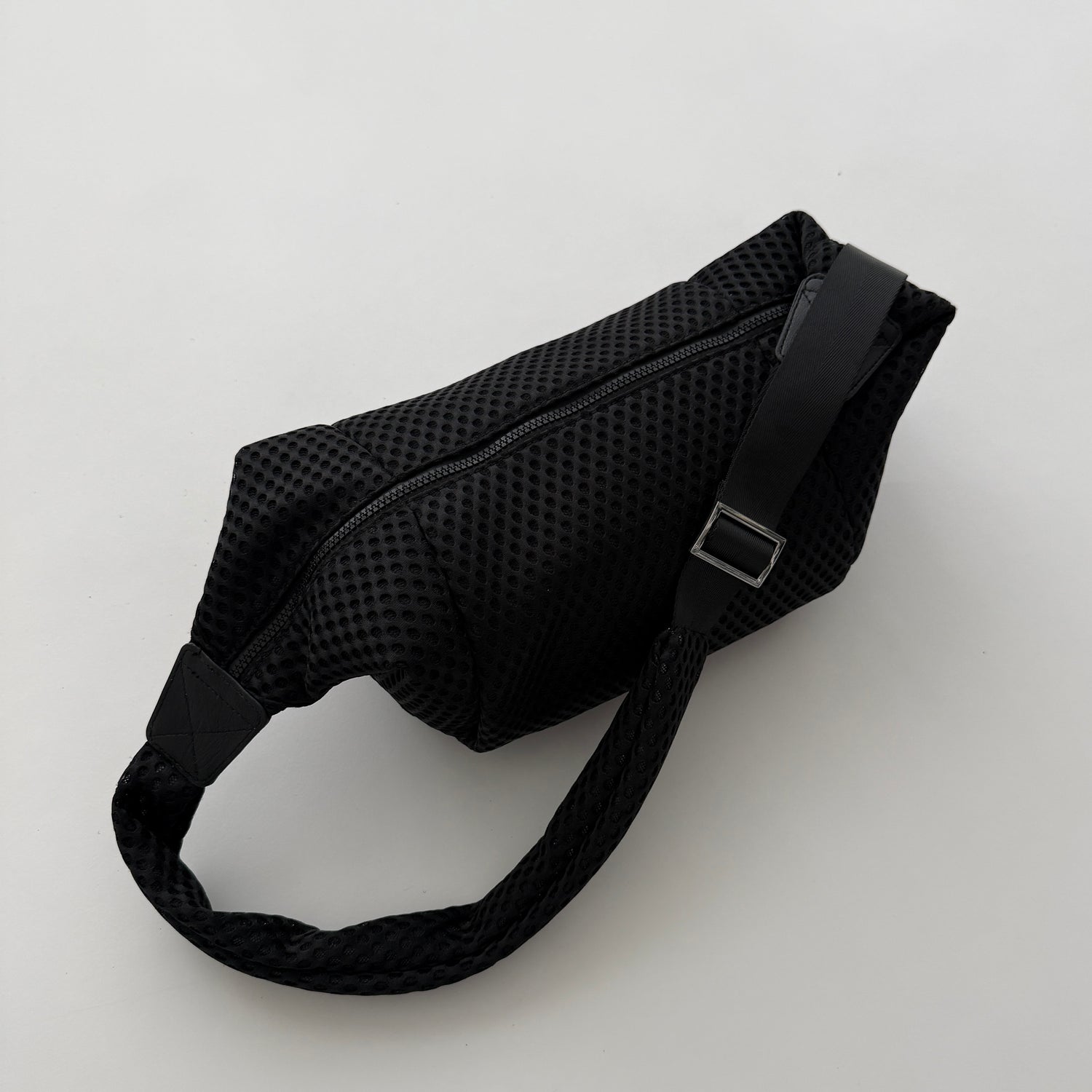 air mesh bag / black