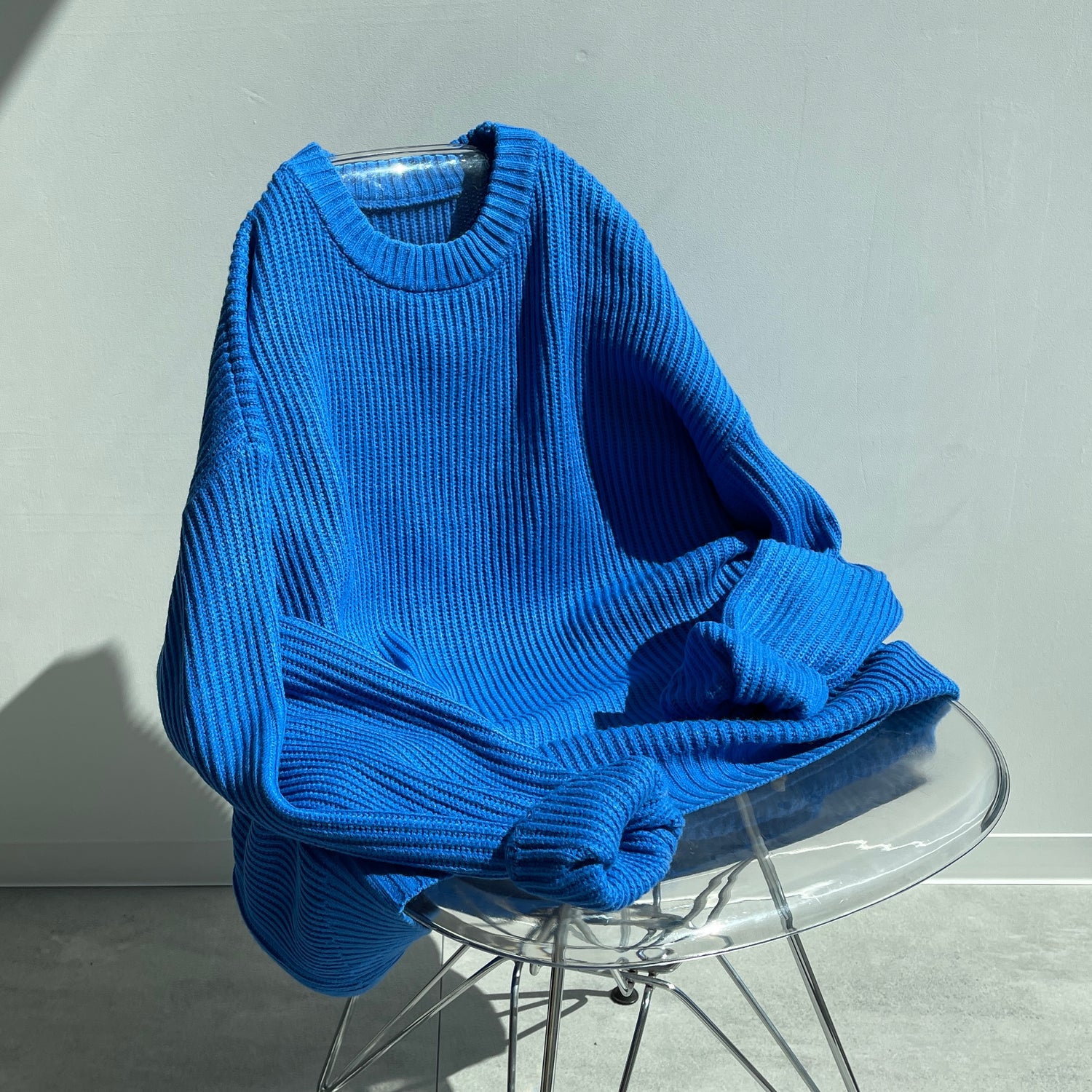 perfect silhouette super over knit / blue