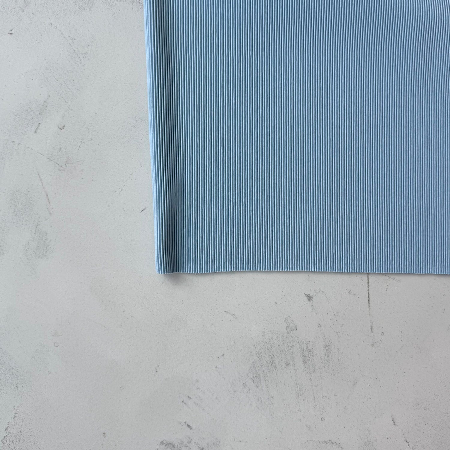 【公式サイト限定カラー】daily daily super stretch pleats skirt / blue