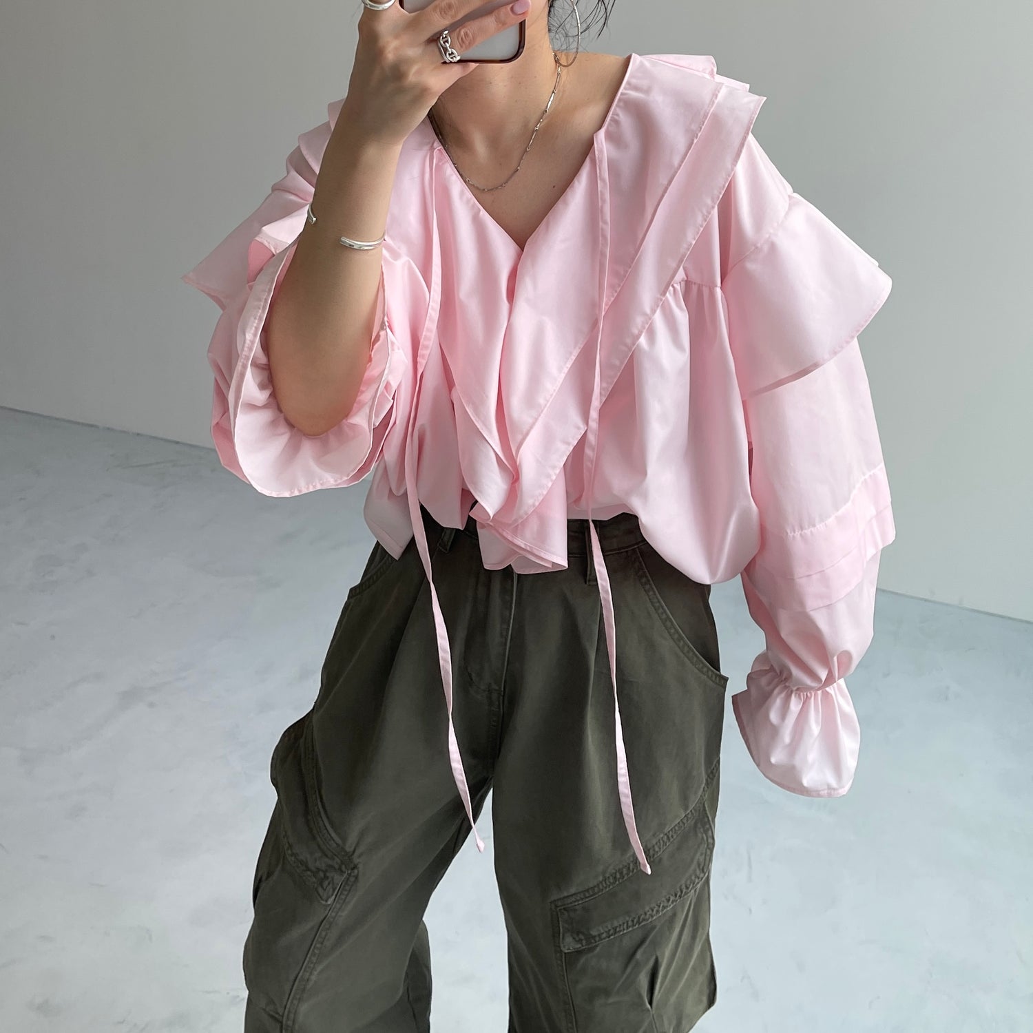 big collar frill blouse / baby pink