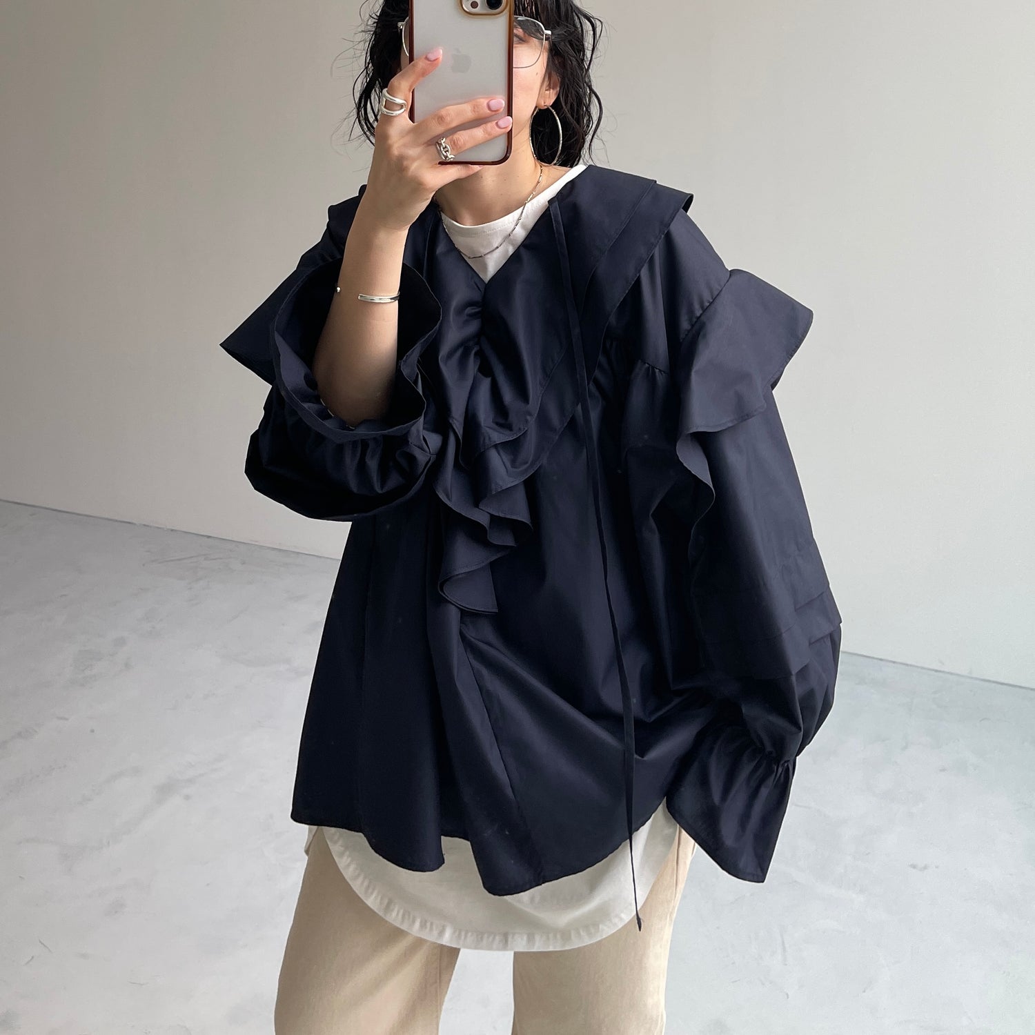 big collar frill blouse / navy