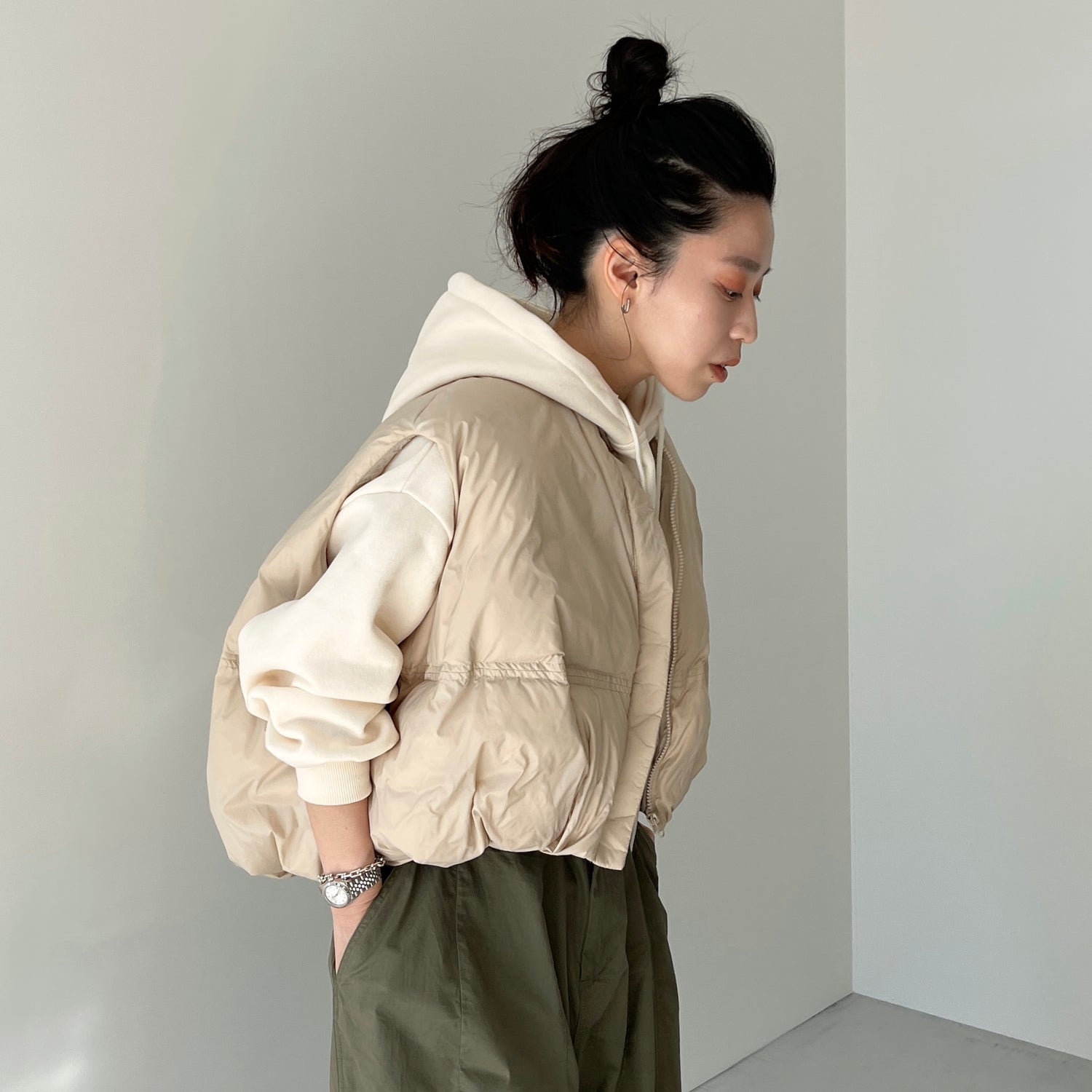 egg down vest / beige