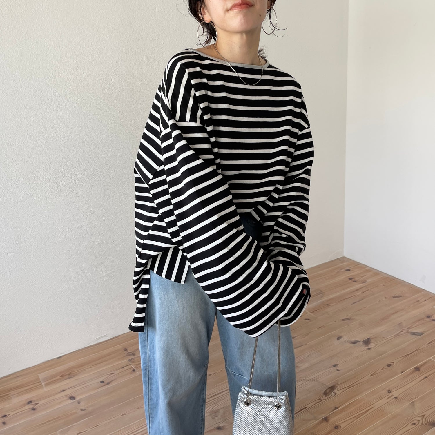 wide sleeve over size border tee / black