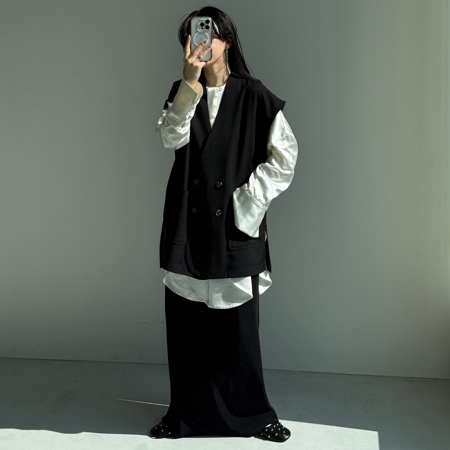 over size no collar mannish satin shirt / ivory