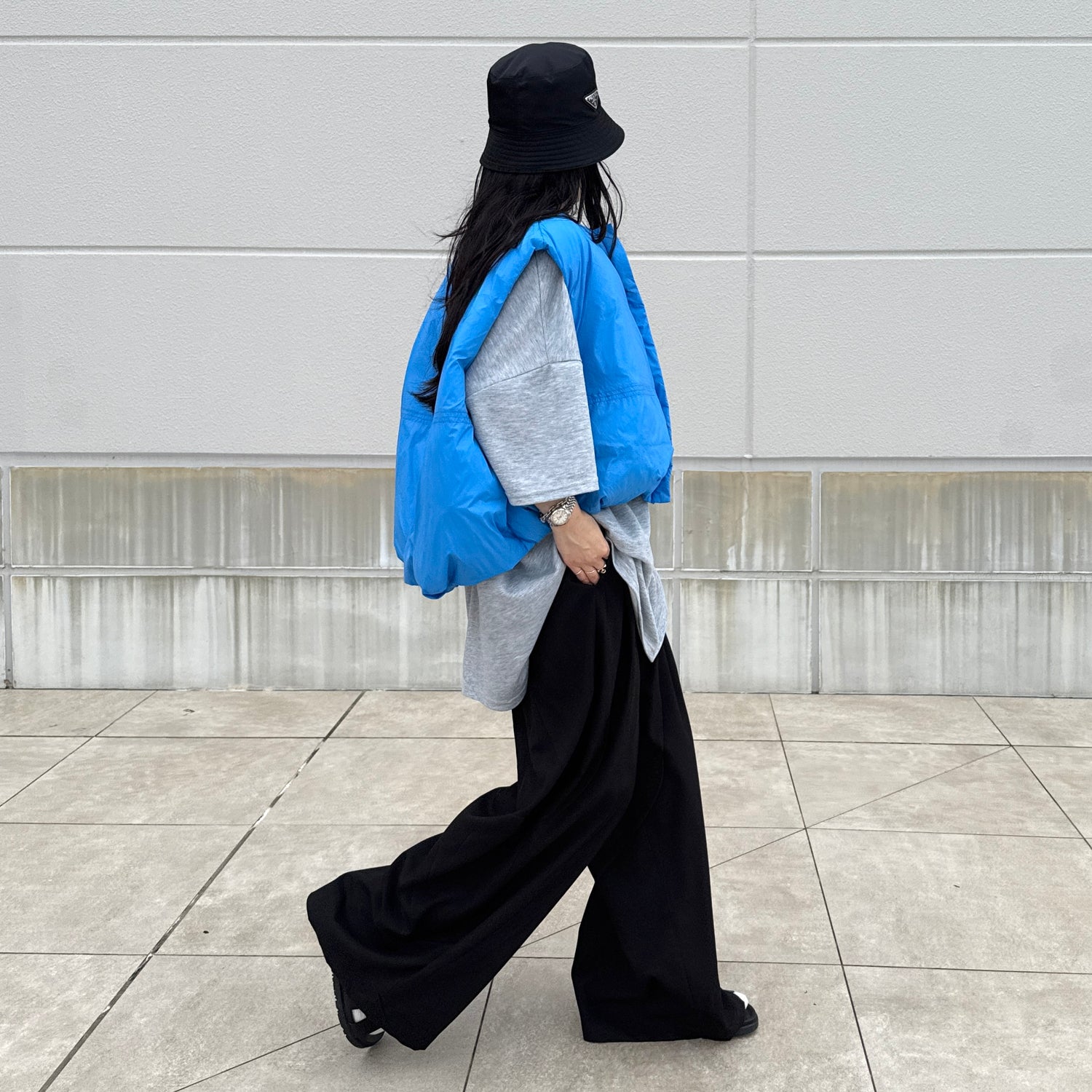 egg down vest / blue