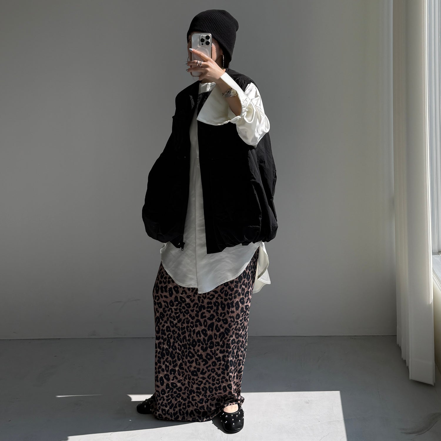 over size no collar mannish satin shirt / ivory