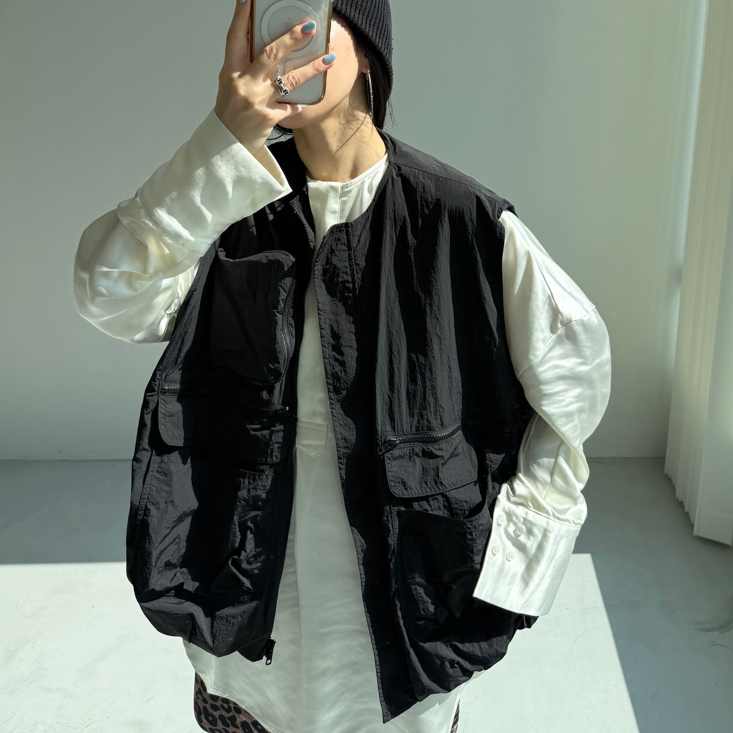 over size no collar mannish satin shirt / ivory