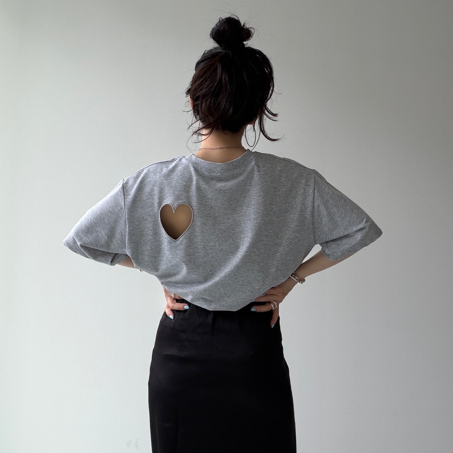 SENBATSU satin skirt / black