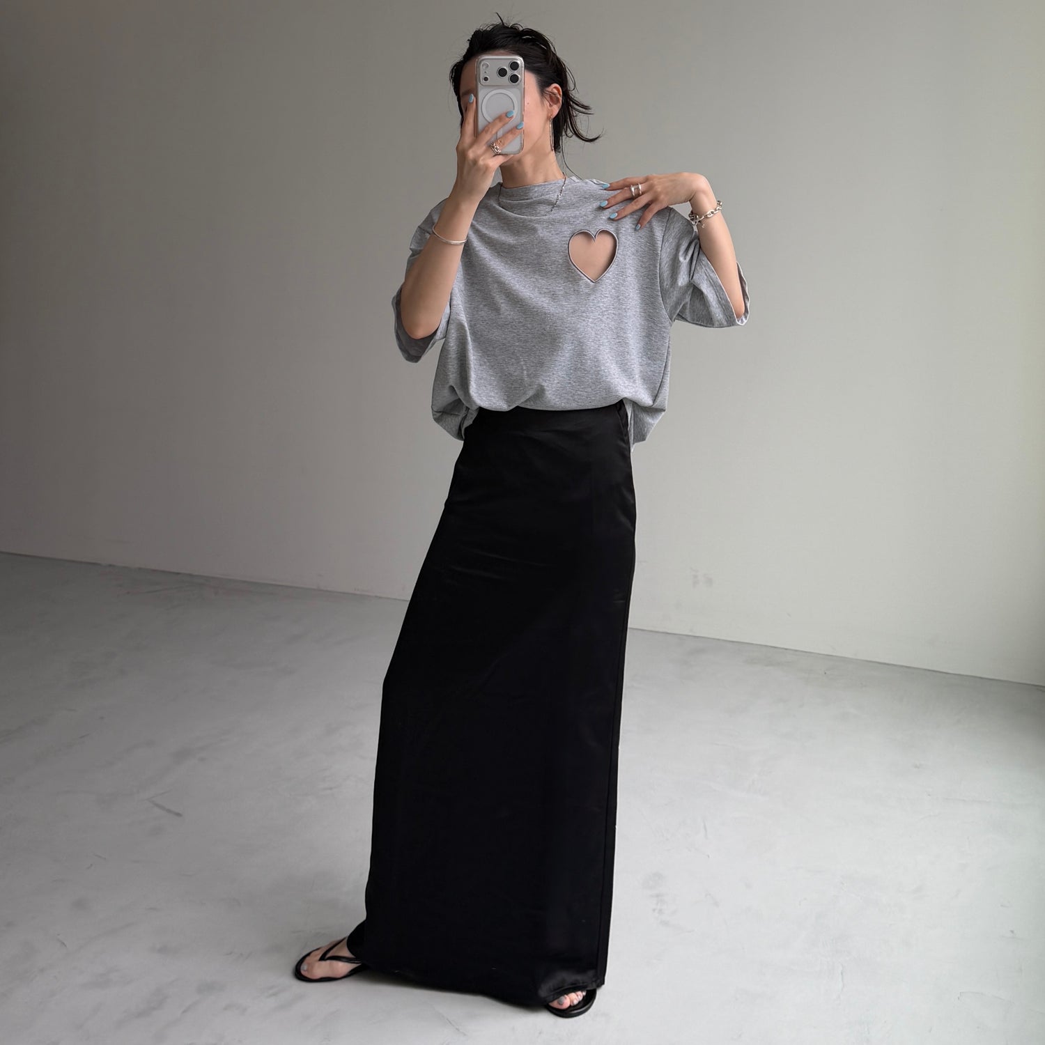 SENBATSU satin skirt / black