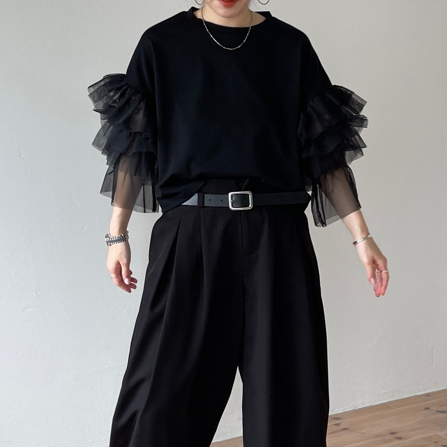 cheer frill tee / black