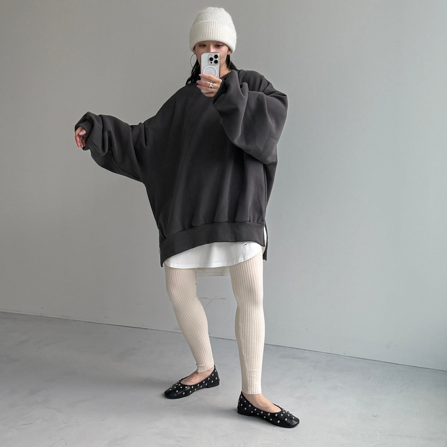 OSUMITSUKI sweat / charcoal [SHORT or FREE]