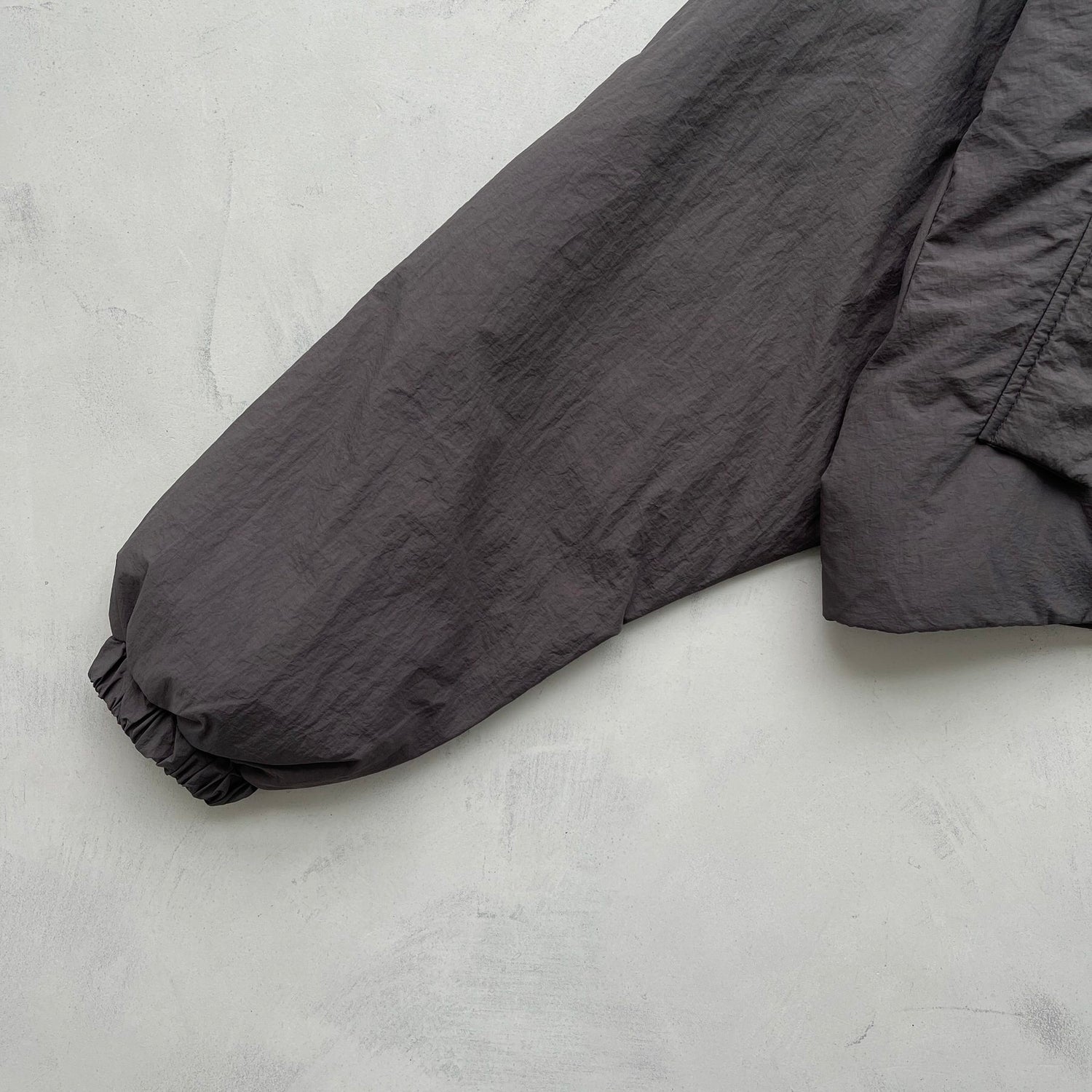 【SAMPLE】nylon standcollar blouson / charcoal