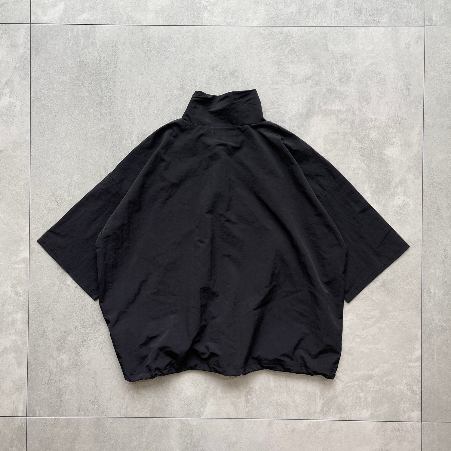 【SAMPLE】over size half zip nylon po / black