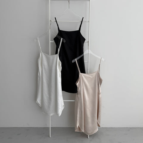 CHIRARISM satin camisole / white