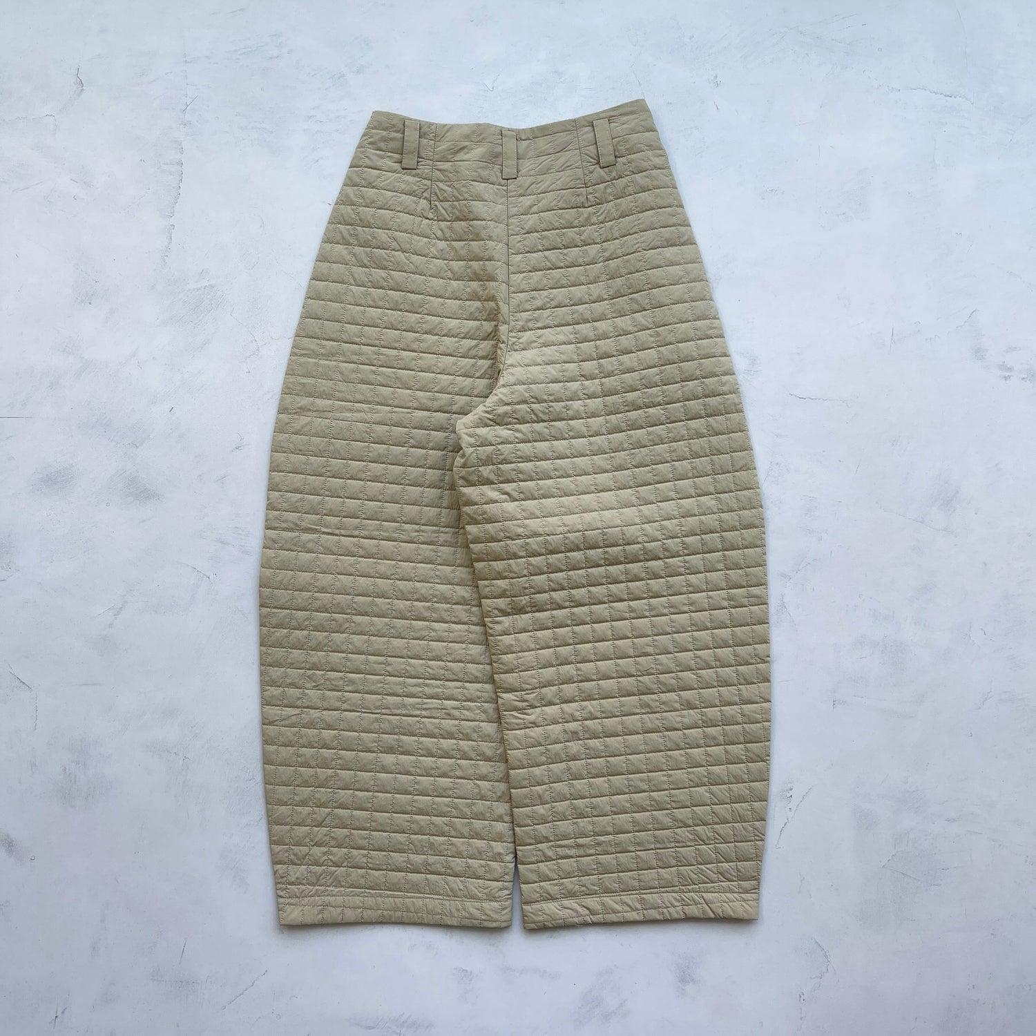 【SAMPLE】quilting curve pants / khaki