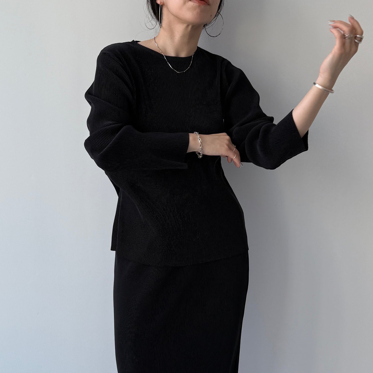 daily daily super stretch pleats tops / black [プチハイ or クルーネック]