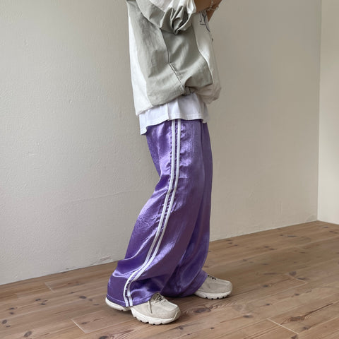 side line shiny pants / purple