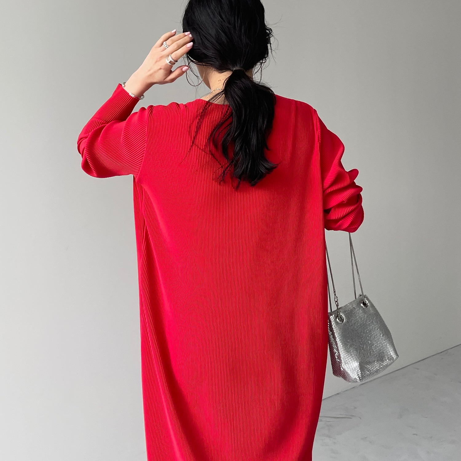 daily daily super stretch crew neck pleats one piece / red [FREE or LONG]