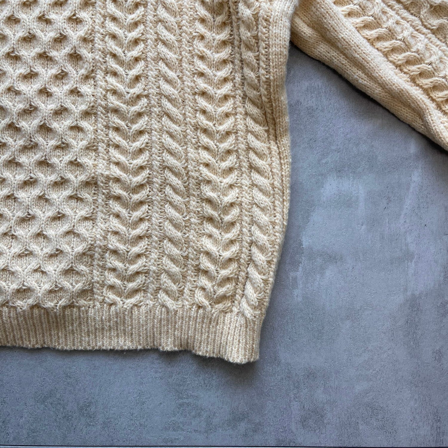 【SAMPLE】basic cable knit / ivory