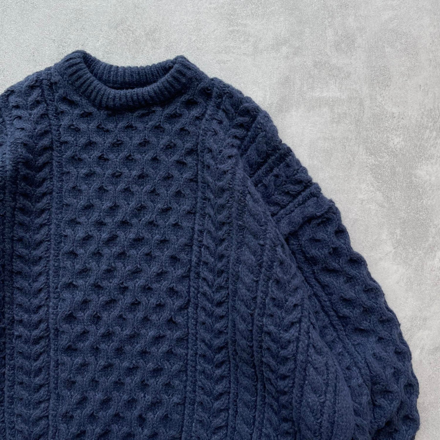 【SAMPLE】basic cable knit / navy