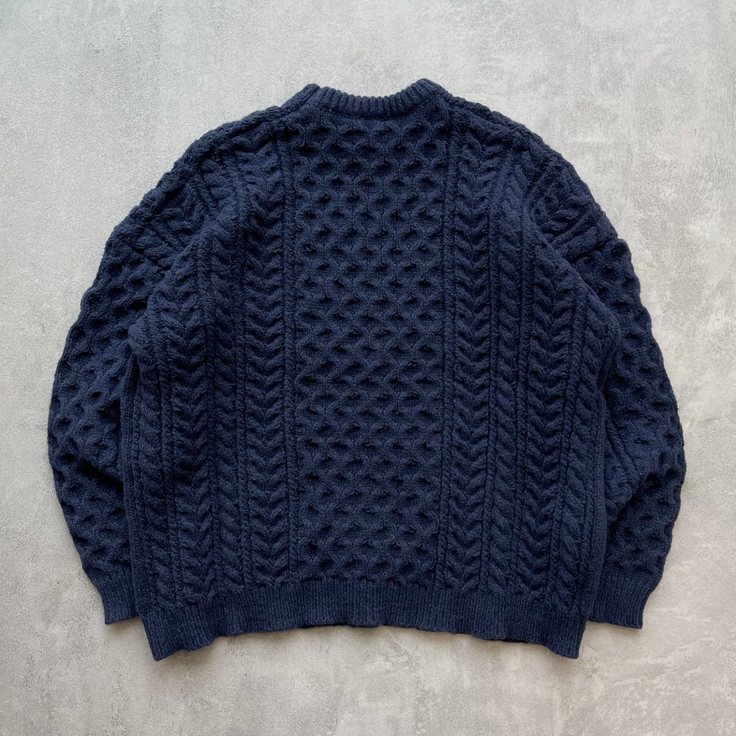 【SAMPLE】basic cable knit / navy