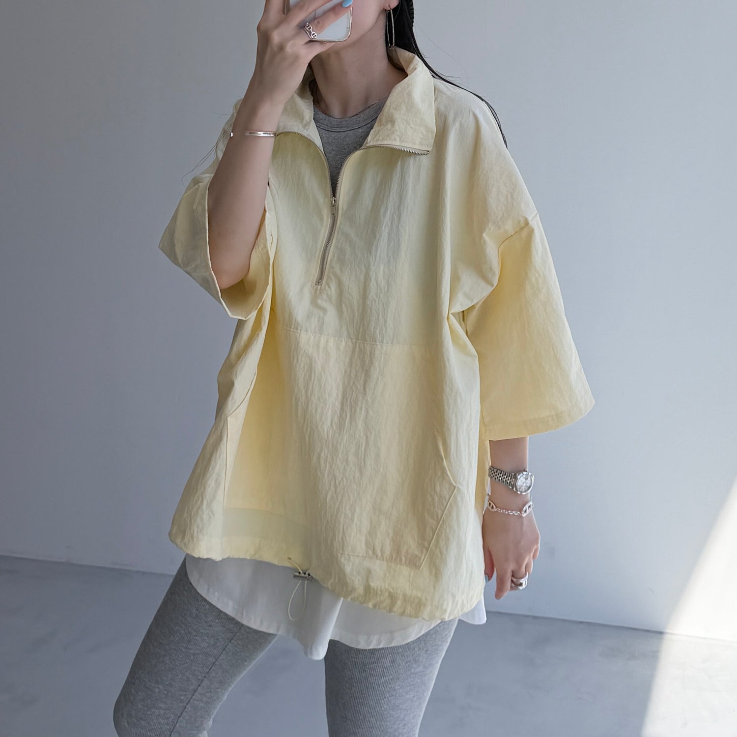 over size half zip nylon po / light yellow