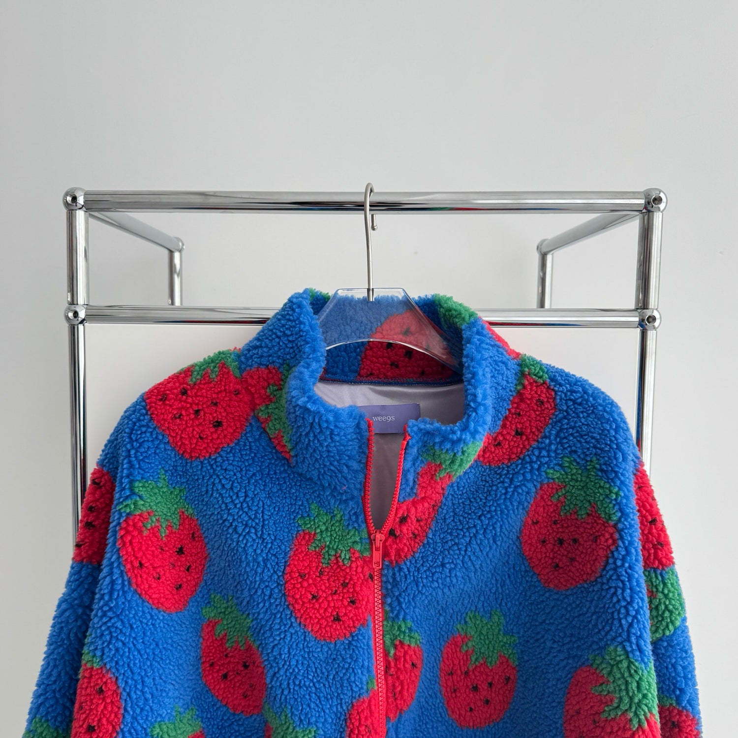 STRAWBERRY BOA JACKET / blue