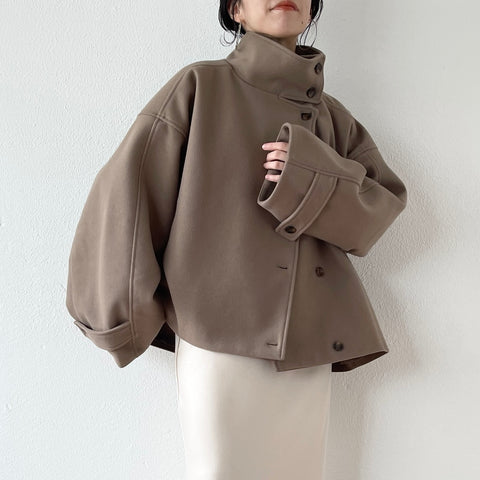 smooth touch stand neck short coat / beige