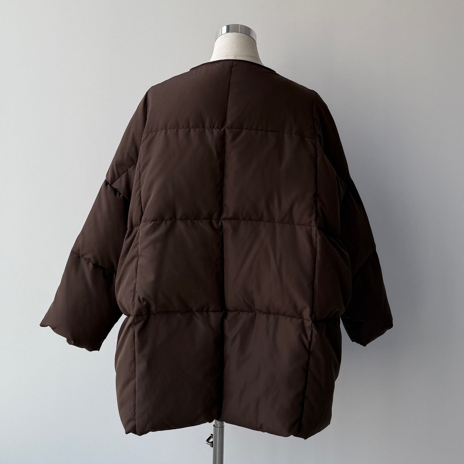 perfect silhouette nakawata down / charcoal gray