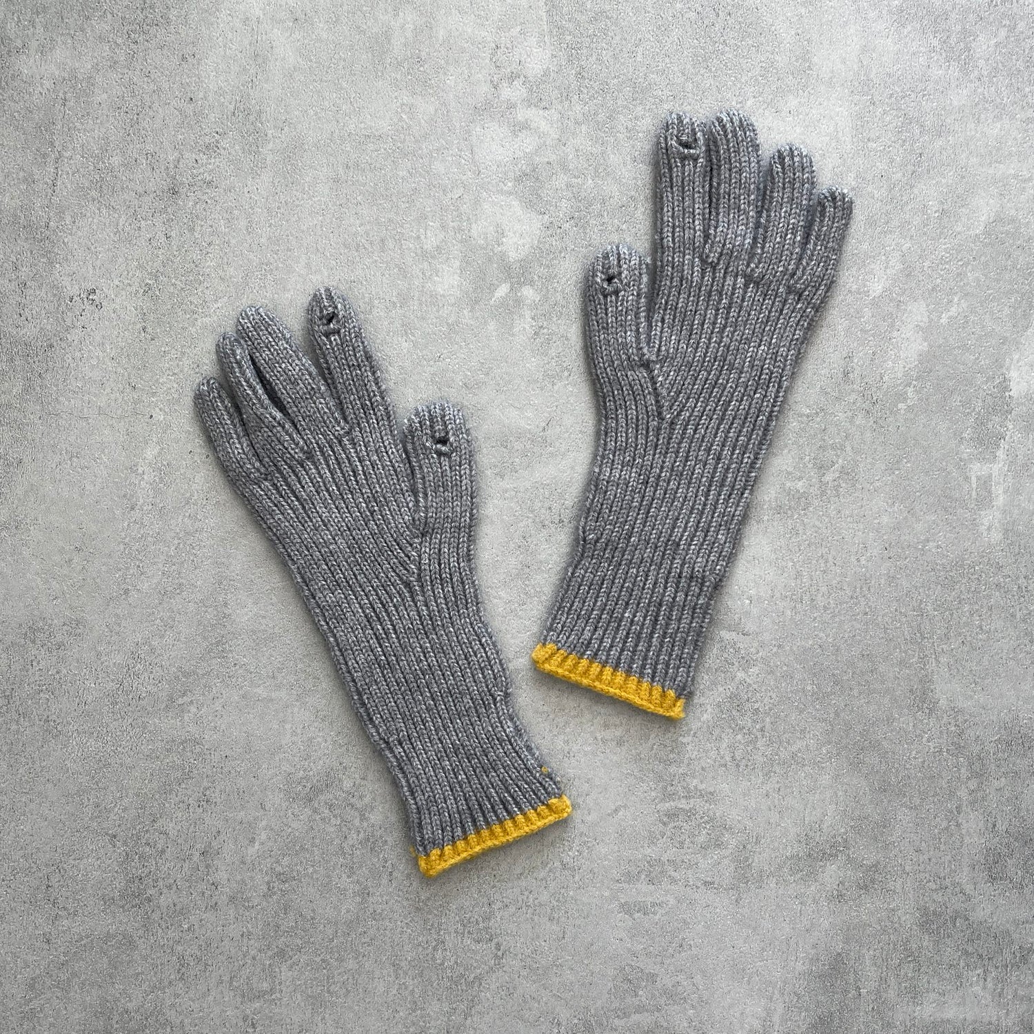 【SAMPLE】finger hole knit bicolor gloves / gray